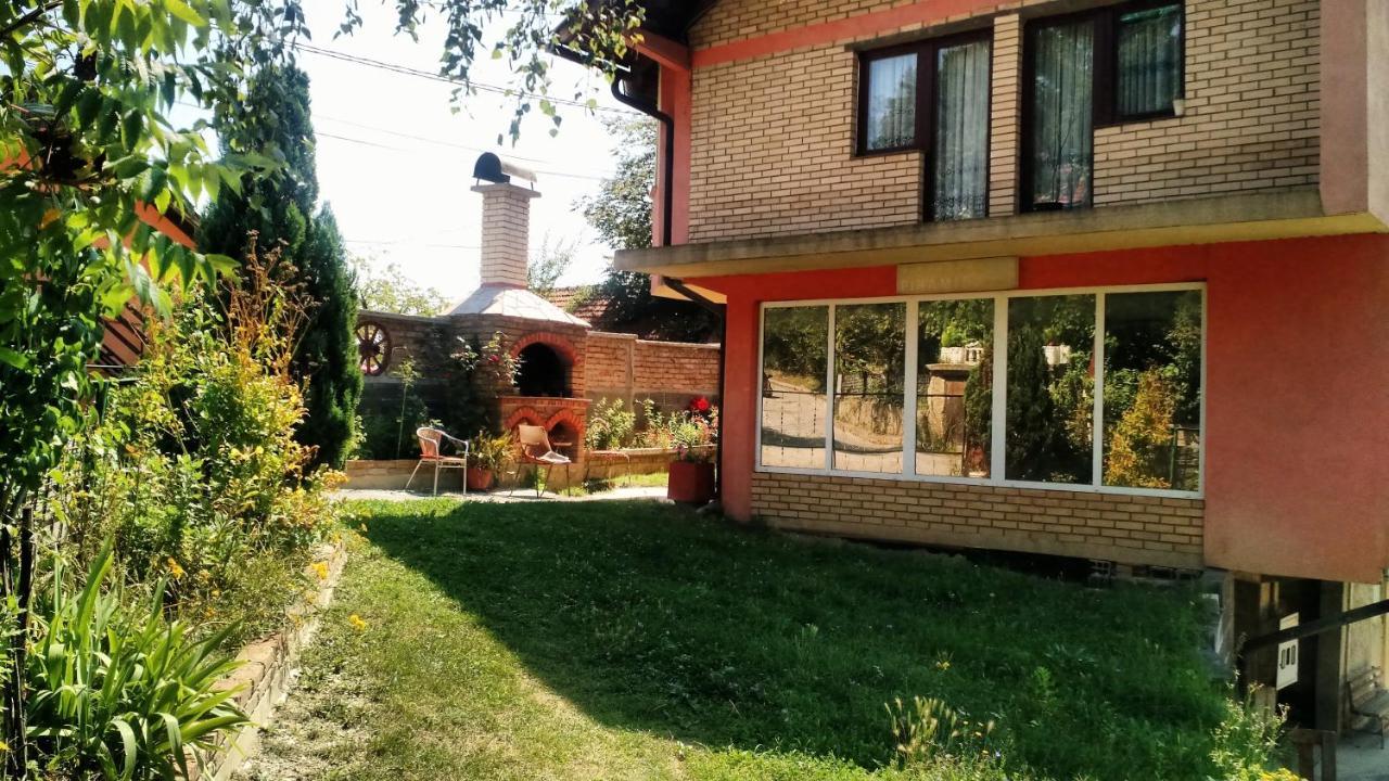 Apartman House Annesa SJJ Eksteriør billede